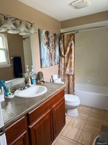 29293 Marshall Street, Southfield, MI 48076