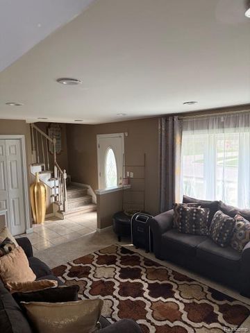 29293 Marshall Street, Southfield, MI 48076