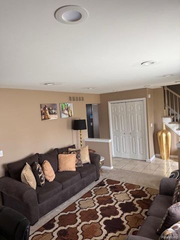 29293 Marshall Street, Southfield, MI 48076