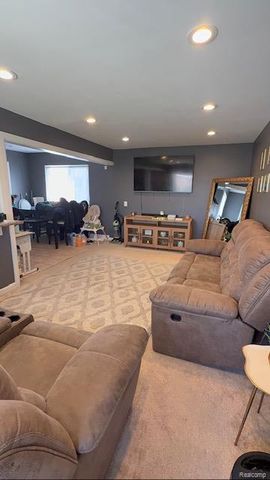 29293 Marshall Street, Southfield, MI 48076