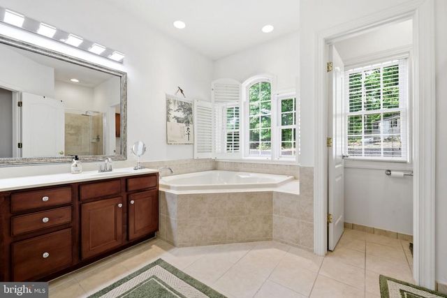 7308 GLENHAVEN DR, Fredericksburg, VA 22407