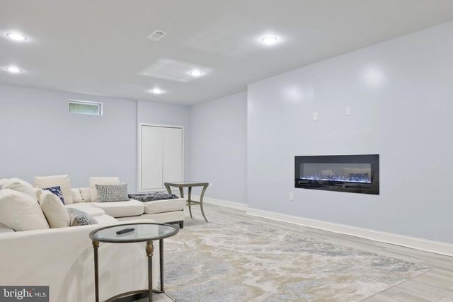7308 GLENHAVEN DR, Fredericksburg, VA 22407