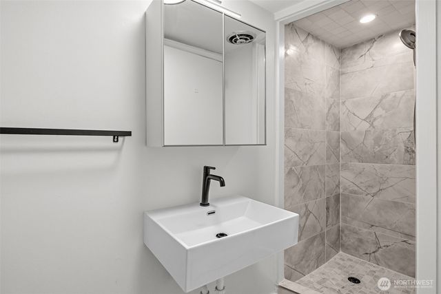 11954 Exeter Avenue NE, Seattle, WA 98125