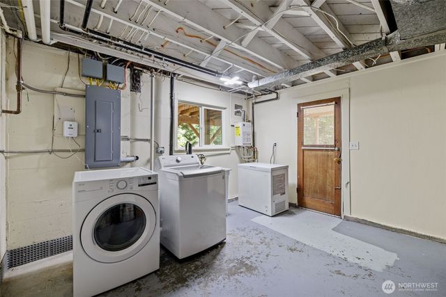 11954 Exeter Avenue NE, Seattle, WA 98125