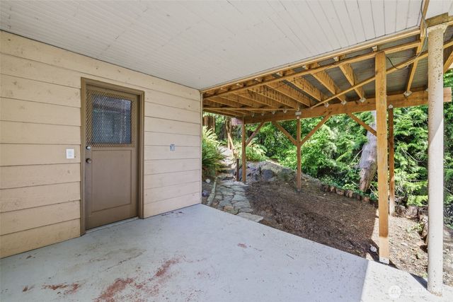 11954 Exeter Avenue NE, Seattle, WA 98125