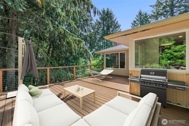 11954 Exeter Avenue NE, Seattle, WA 98125