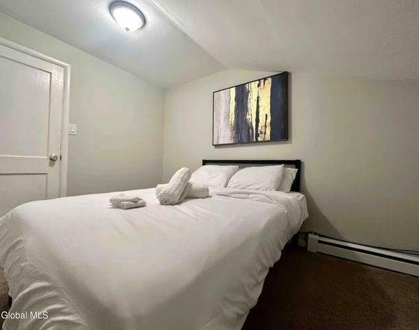 809 Park Avenue, Albany, NY 12208