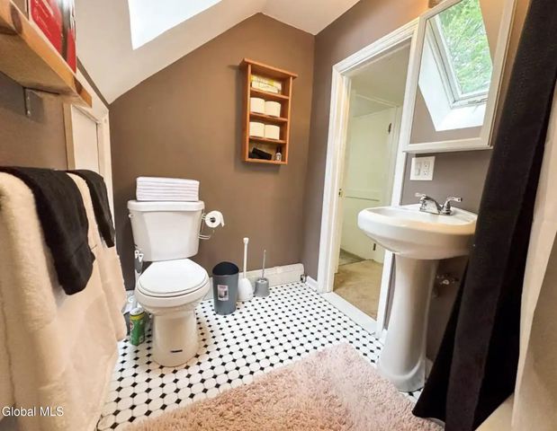 809 Park Avenue, Albany, NY 12208