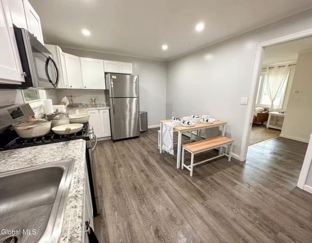 809 Park Avenue, Albany, NY 12208