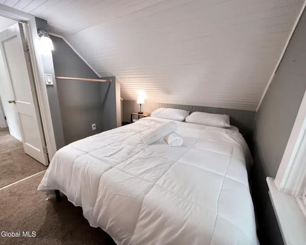 809 Park Avenue, Albany, NY 12208