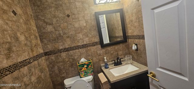1632 Craig Road, Toms River, NJ 08753