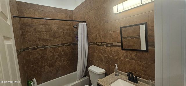 1632 Craig Road, Toms River, NJ 08753