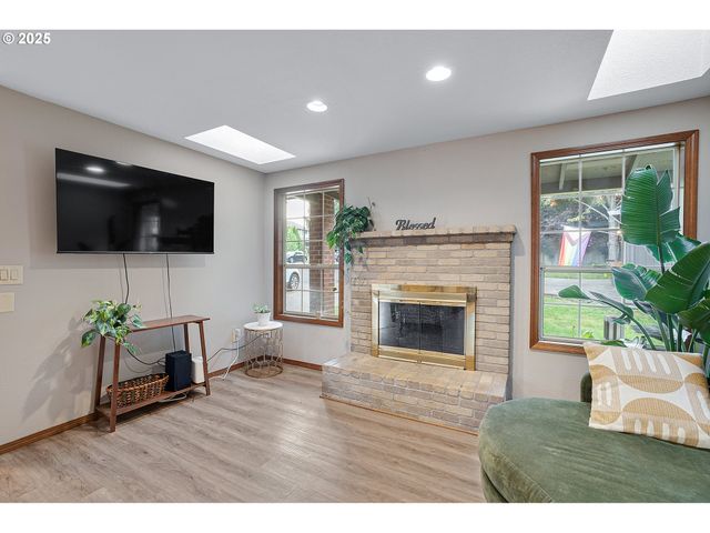 20168 Sw TILLAMOOK Ct, Tualatin, OR 97062