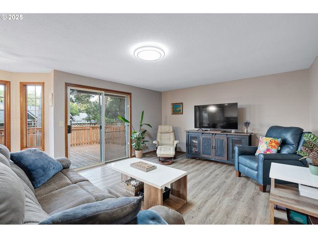 20168 Sw TILLAMOOK Ct, Tualatin, OR 97062