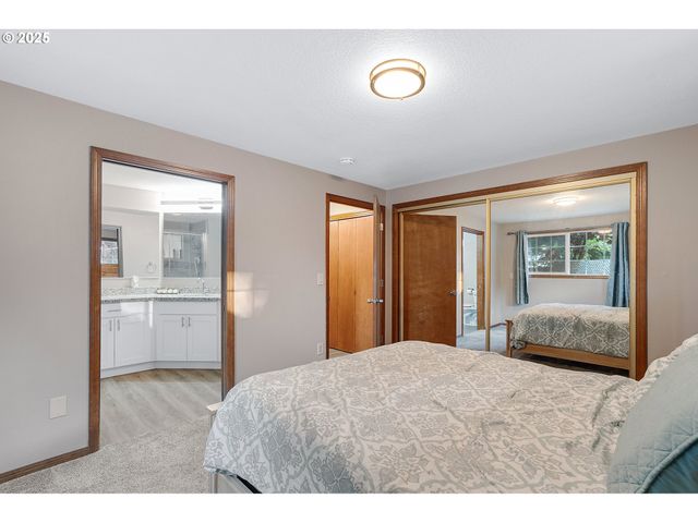 20168 Sw TILLAMOOK Ct, Tualatin, OR 97062