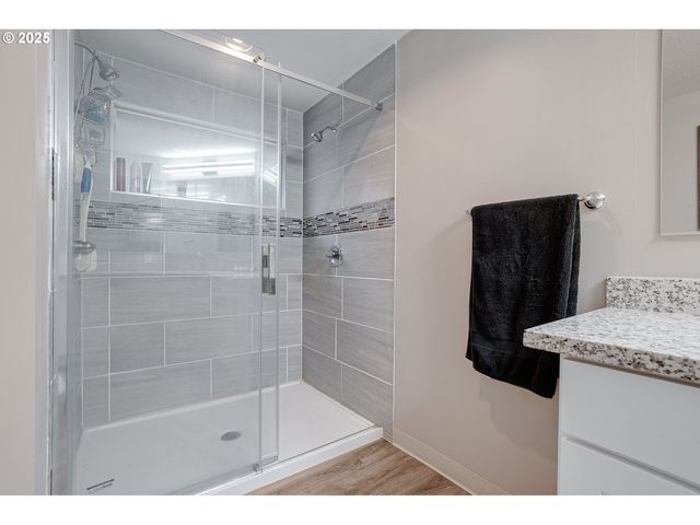 20168 Sw TILLAMOOK Ct, Tualatin, OR 97062