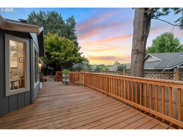 20168 Sw TILLAMOOK Ct, Tualatin, OR 97062