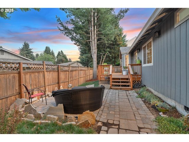 20168 Sw TILLAMOOK Ct, Tualatin, OR 97062