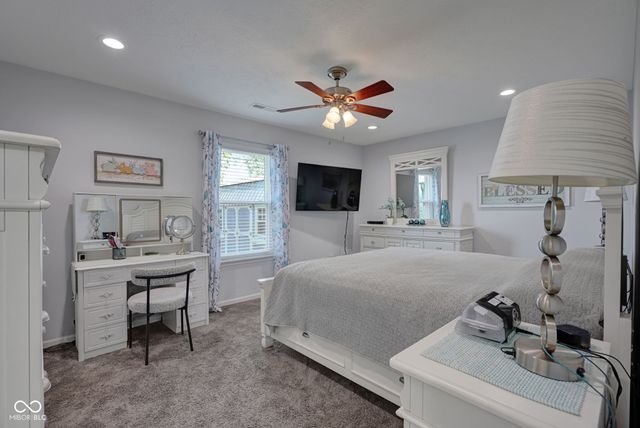 1045 Pin Oak, Mooresville, IN 46158