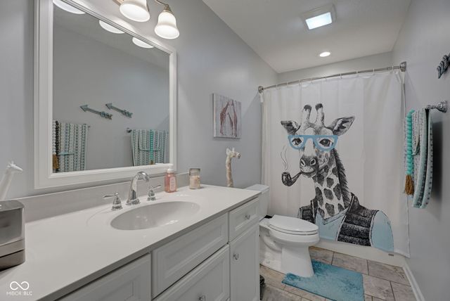 1045 Pin Oak, Mooresville, IN 46158