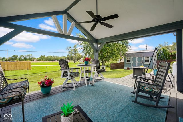 1045 Pin Oak, Mooresville, IN 46158