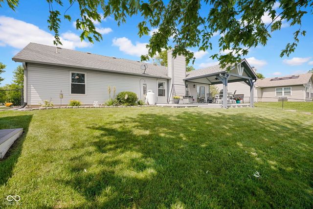 1045 Pin Oak, Mooresville, IN 46158