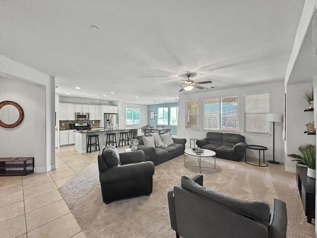 3659 N Pearwood Avenue, Fresno, CA 93727