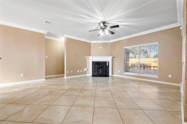 2406 Spanish Oak Hill Court, Spring, TX 77388