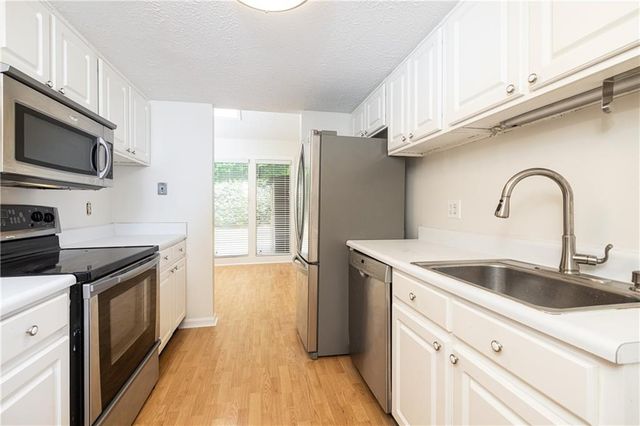 7750 Roswell Road 10F, Atlanta, GA 30350