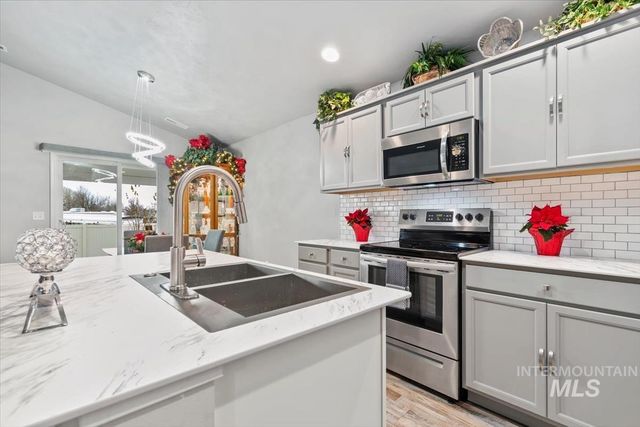 11518 Maidstone Dr, Caldwell, ID 83605