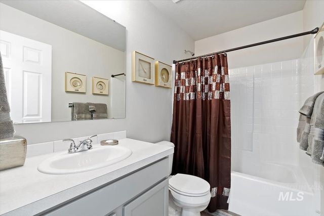 11518 Maidstone Dr, Caldwell, ID 83605