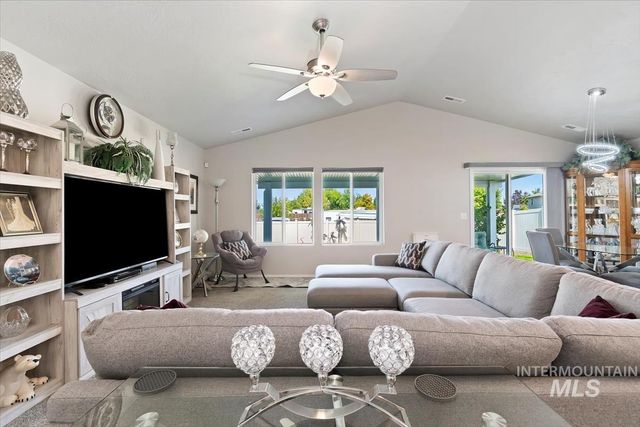 11518 Maidstone Dr, Caldwell, ID 83605