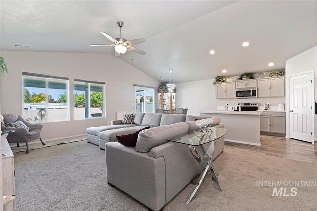 11518 Maidstone Dr, Caldwell, ID 83605