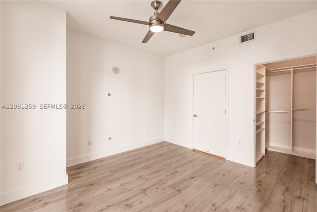 1111 SW 1st Ave 3216, Miami, FL 33130