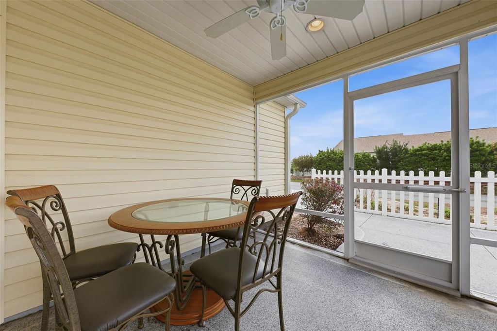 Image 4 of property listing at 2747 DYSON LOOP, The Villages, FL 32163