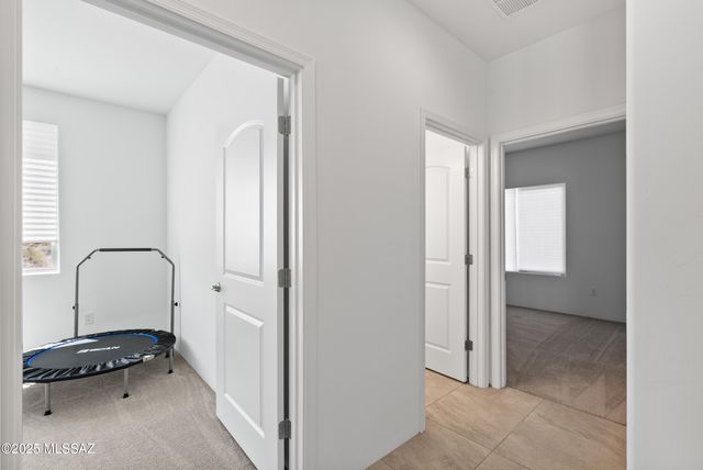 8015 S Galileo Lane, Tucson, AZ 85747