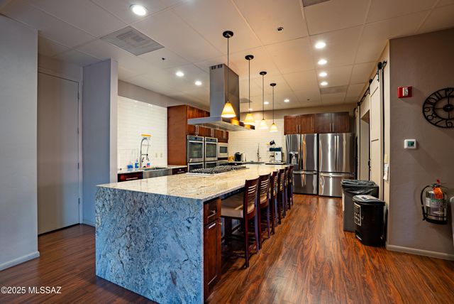 8015 S Galileo Lane, Tucson, AZ 85747