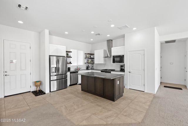 8015 S Galileo Lane, Tucson, AZ 85747