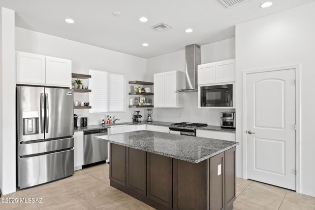 8015 S Galileo Lane, Tucson, AZ 85747