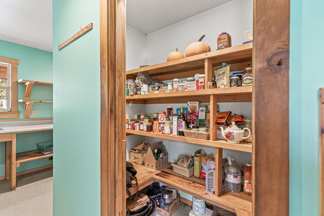 1225 Messinger Road, Grants Pass, OR 97527