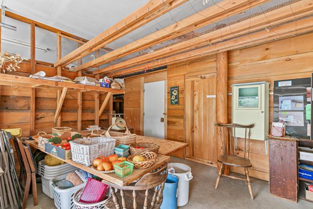 1225 Messinger Road, Grants Pass, OR 97527