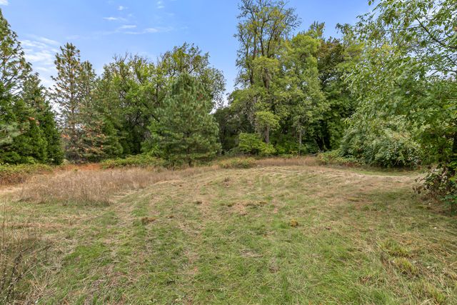 1225 Messinger Road, Grants Pass, OR 97527