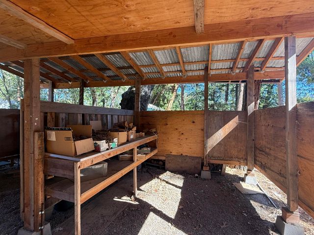 1225 Messinger Road, Grants Pass, OR 97527