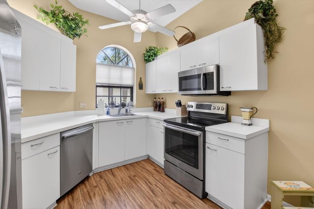 5241 Brisata Circle G, Boynton Beach, FL 33437