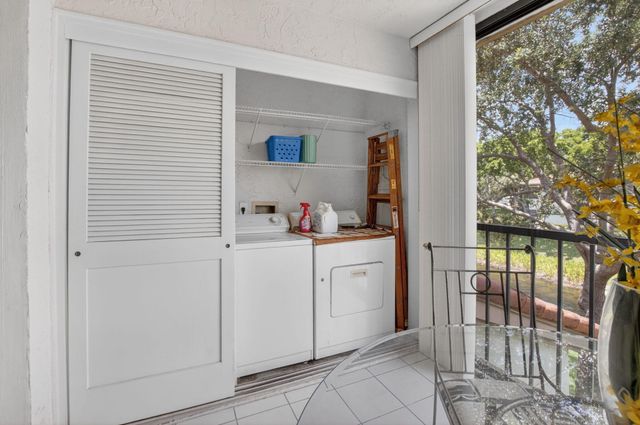 5241 Brisata Circle G, Boynton Beach, FL 33437