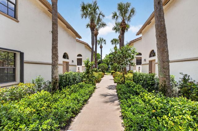 5241 Brisata Circle G, Boynton Beach, FL 33437