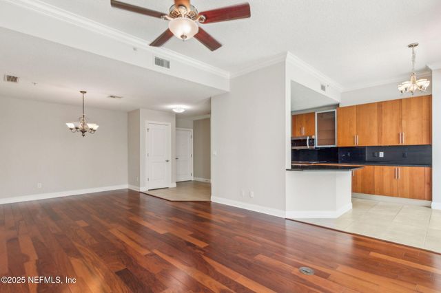 1431 RIVERPLACE Boulevard 1004, Jacksonville, FL 32207