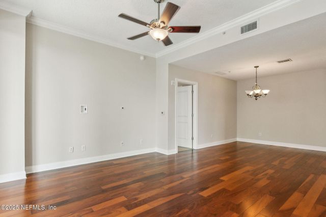 1431 RIVERPLACE Boulevard 1004, Jacksonville, FL 32207