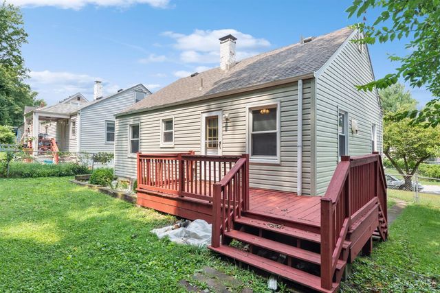 1742 Ashbrook Drive, Cincinnati, OH 45238