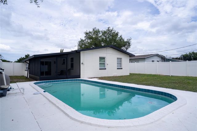 6346 35TH AVENUE N, St Petersburg, FL 33710
